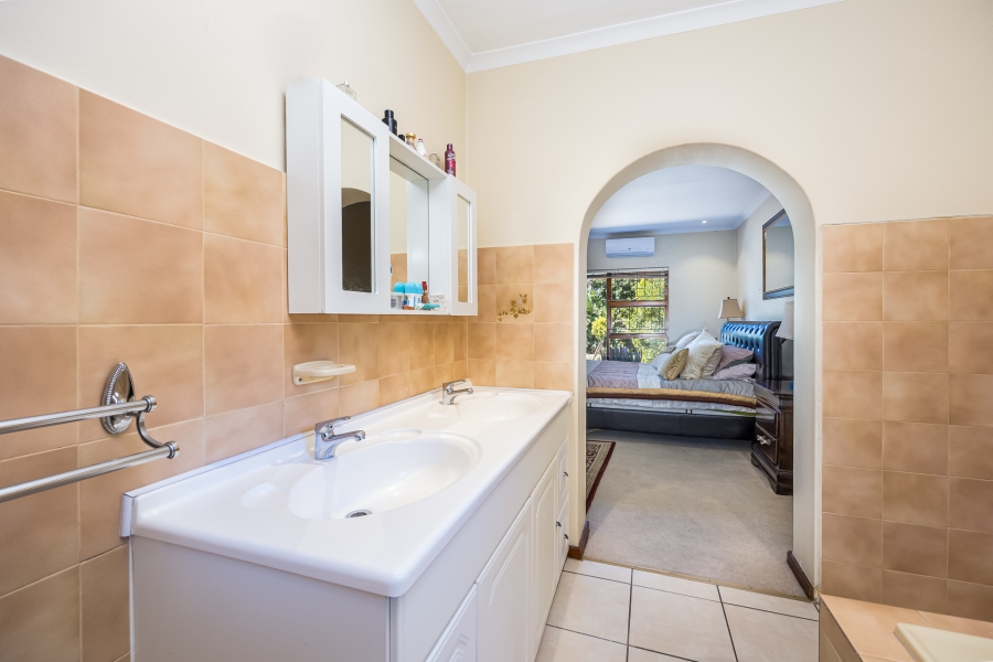 4 Bedroom Property for Sale in Sonnekuil Western Cape